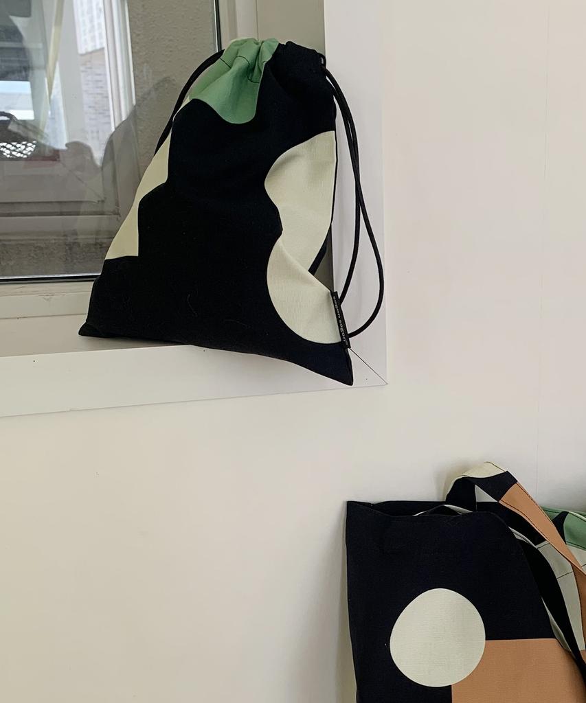 Sogonsogon Space Black String Pouch L