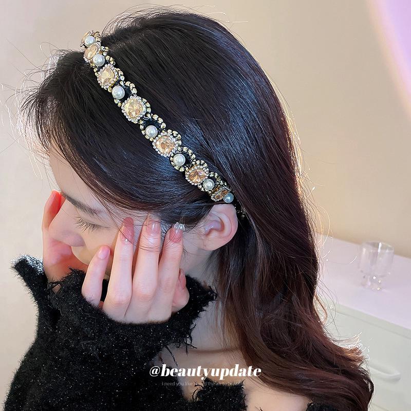 Chic Retro Geometric Rhinestone Pearl Headband - High-End Fashion Accessory for Women