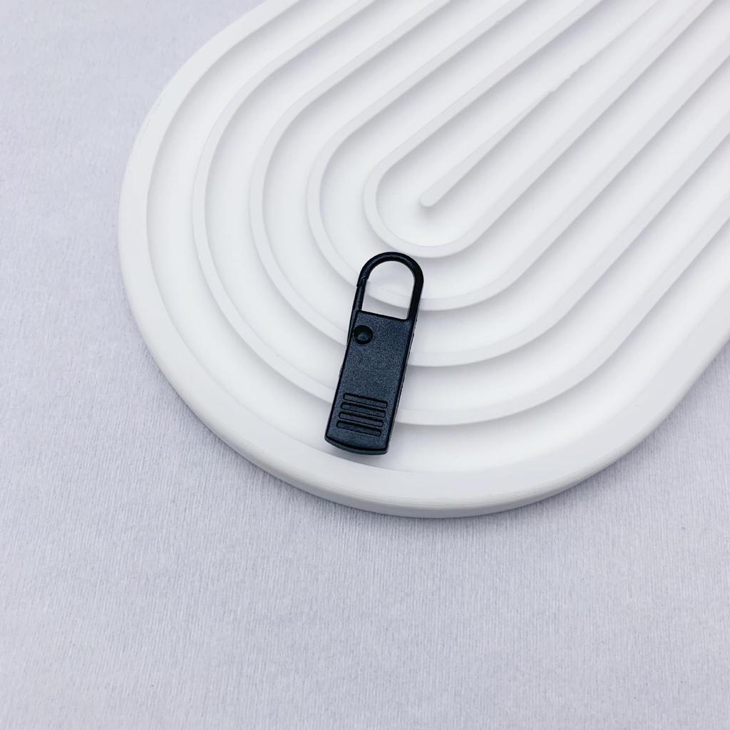 Tool-Free Zipper Pull Tab Replacement for Bags, Backpacks, Coats, and Clothes – Removable Alloy Spring Zipper.