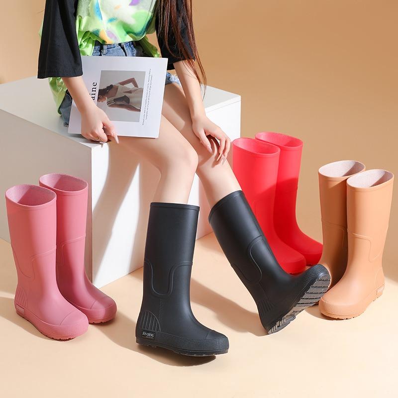Black tall women's rain shoes thickened, heightened and thin women's boots waterproof, non-slip and easy to wash, exquisite rain boots in rainy days