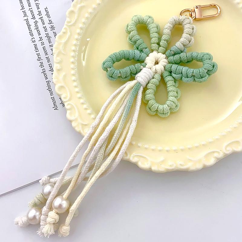 Explosive exquisite handmade woven flower tassel bag pendant with rustic style and creative car keychain pendant