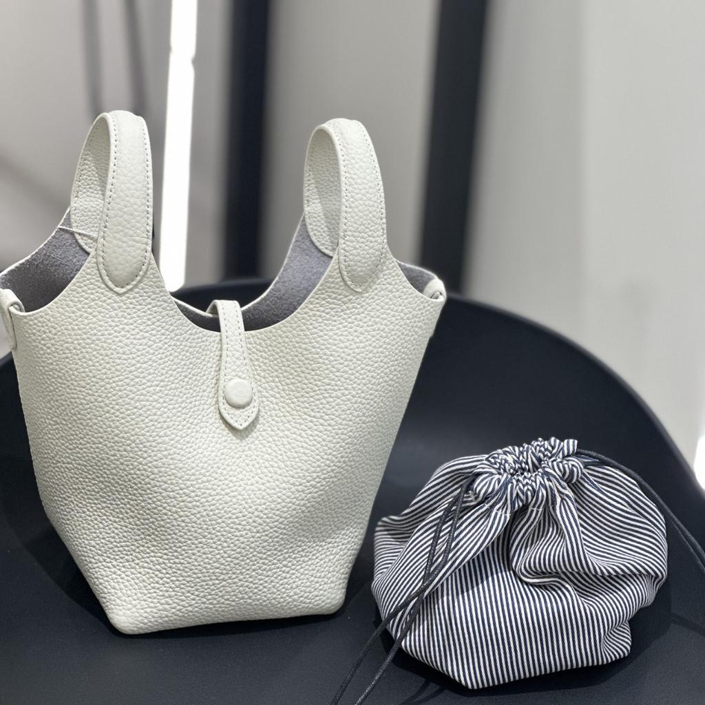 2025 new Ralph vegetable basket bag simple and fashionable portable women's bag first layer cowhide shoulder messenger bag bucket bag