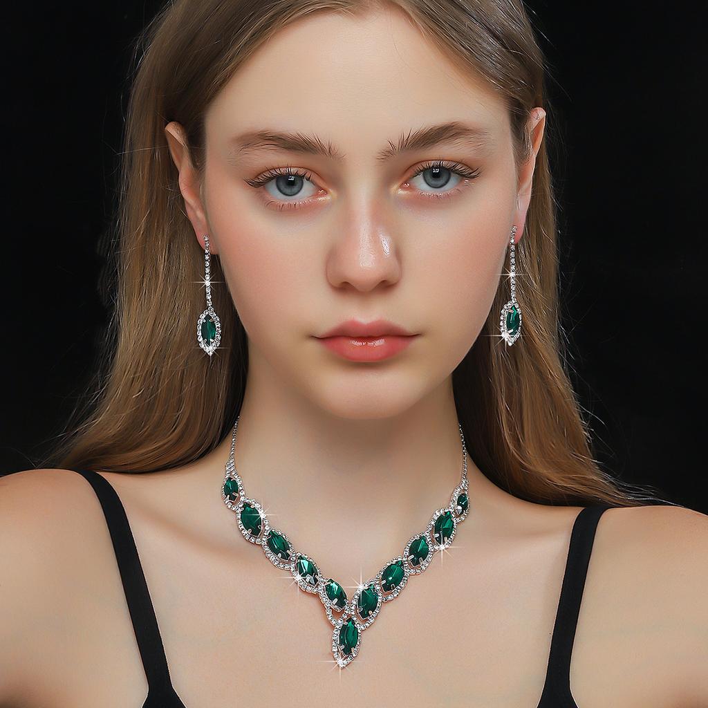 Valentine's Day Gift V-shaped Crystal Jewelry Set Multi Color Exquisite Necklace&Pendant Earrings Women's Gift