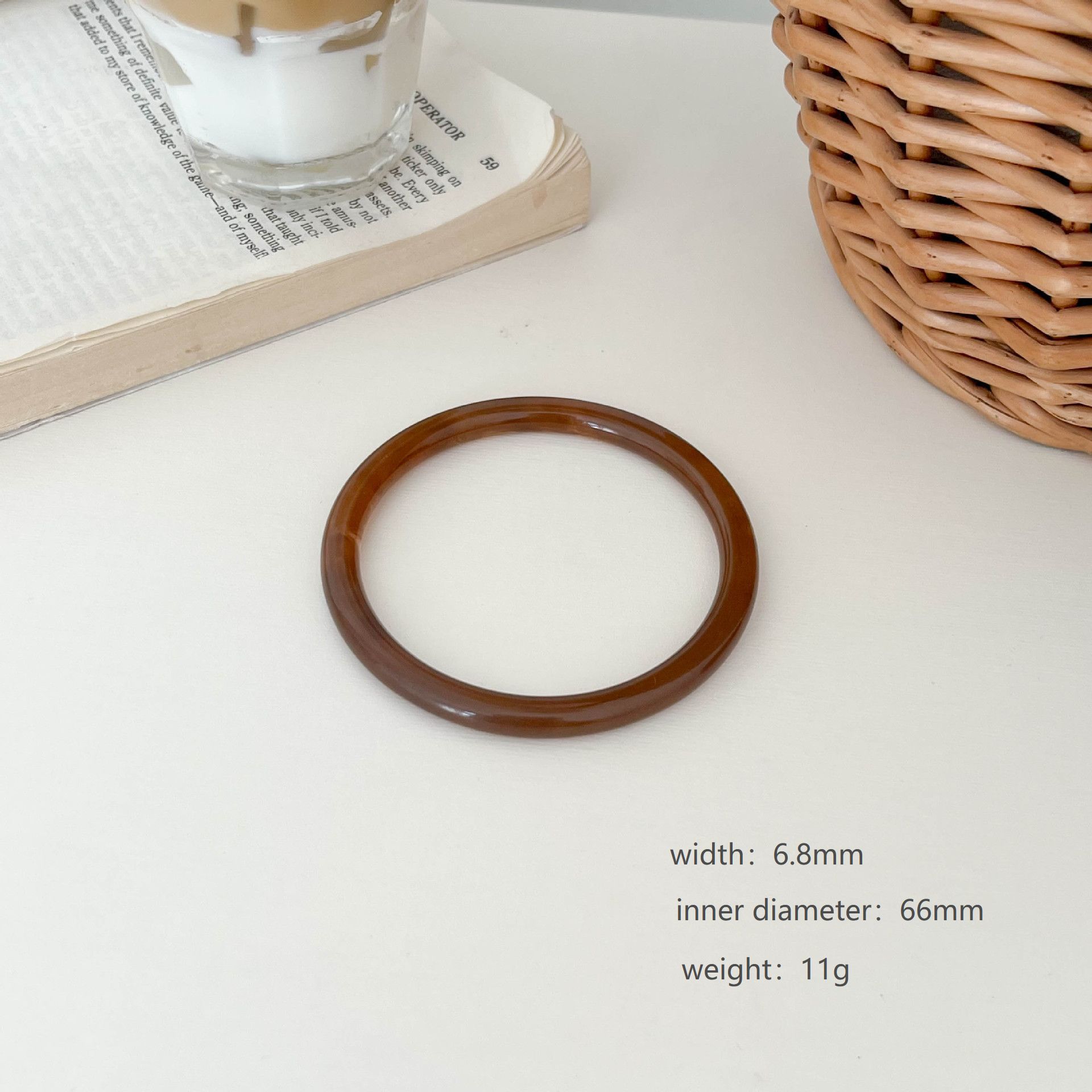 

Vintage Coffee Resin Cuff Charms Wide Bracelets Bangles For Women Acrylic Wide Open Wrist Elastic Geometric Bangle Pulseras