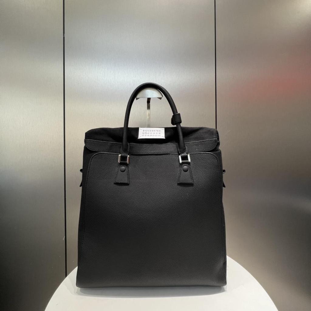 2025 Frühling Unisex Oberste Schicht Rindsleder Pendlerrucksack - Großes Fassungsvermögen Business- & Laptoptasche (5AC)