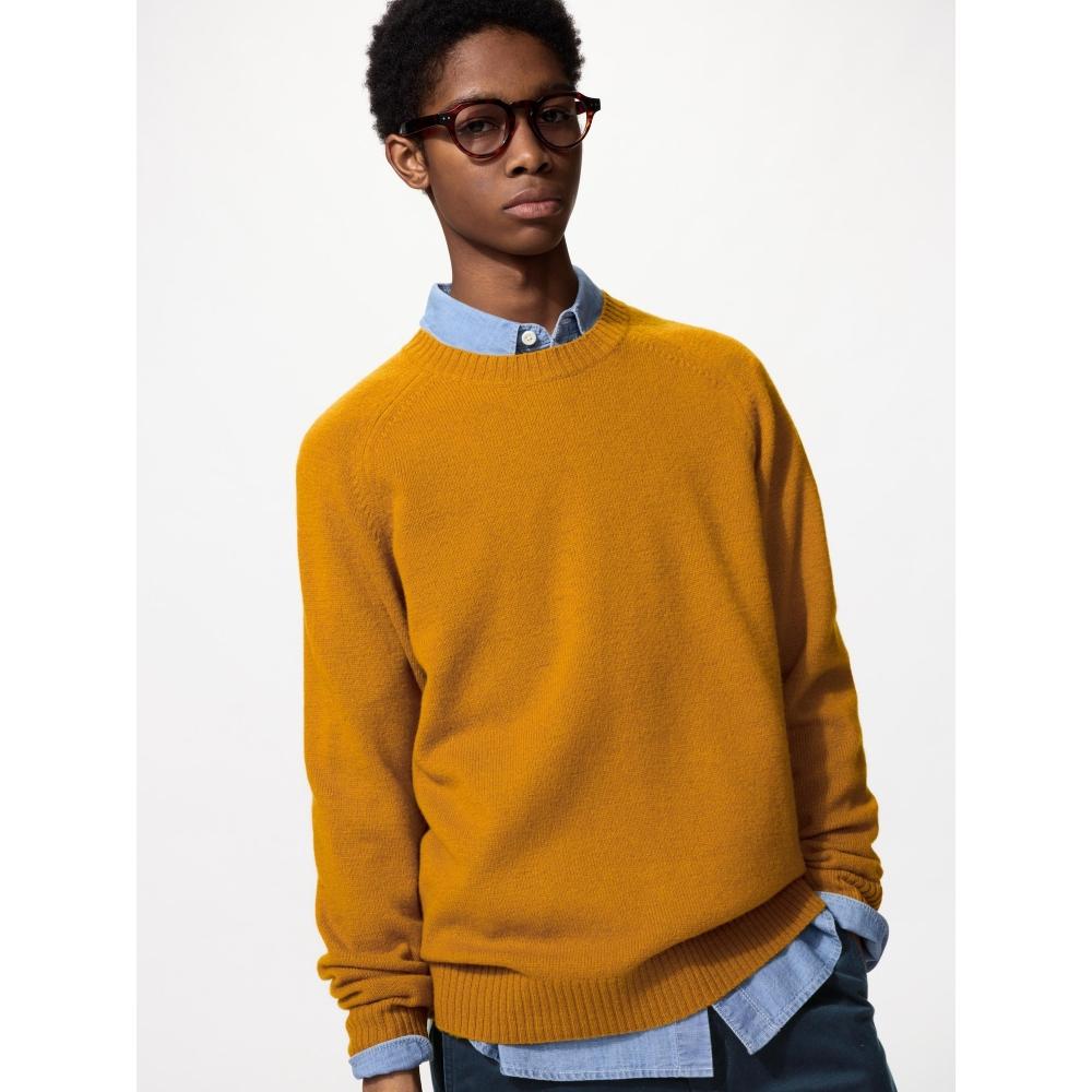 Uniqlo Japan Lamb Crew Neck Sweater