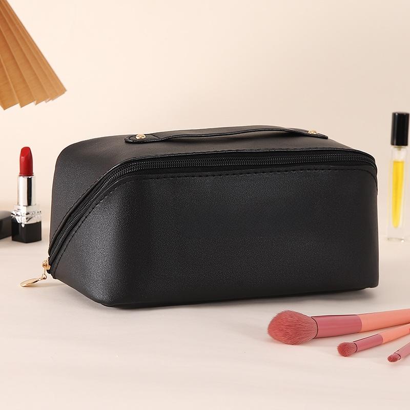 Travel Makeup Bag Large Capacity Women's Cosmetic Bag Waterproof PU Leather Zipper Soft Handle Portable for Skincare