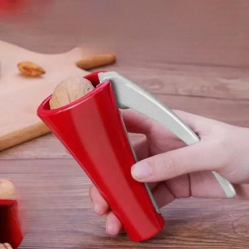 1PC Multifunctional Walnut Clip Hazelnut Shell Opener Home Peel Walnuts Open Nuts Chestnut Opener Pecan Clip