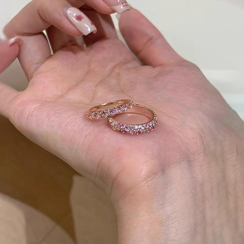 Koreanische rosa Zirkon Ringe für Frauen glänzend quadratischen Fingerring exquisite ästhetische Ring Mode Party Schmuck Hochzeitsgeschenke Schmuck gedrehte Ringe