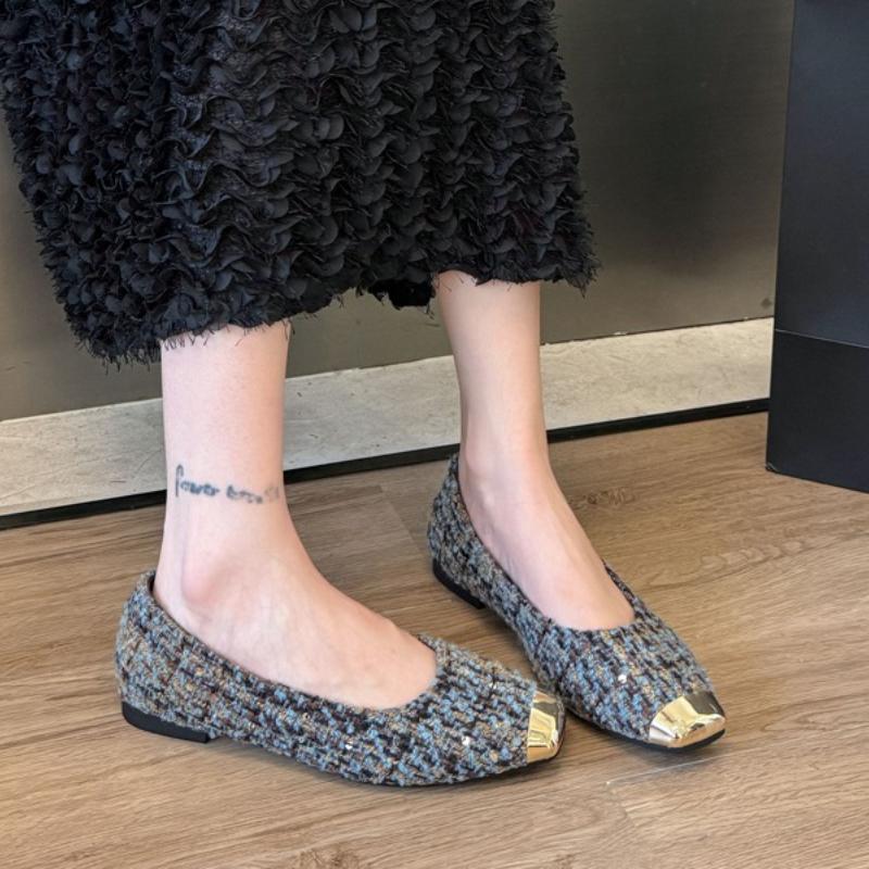 Women Low Heels One Kick  Print Metal Decorative Toe Wear-resistant Rubber Sole Comfortable and Breathable Zapatos Mujer