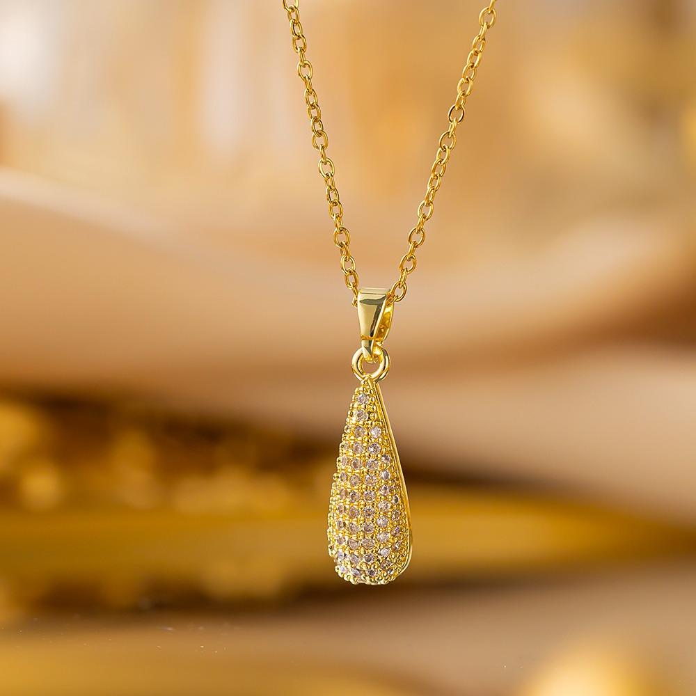 Elegant Luxury Full Zircon Copper Micro Inlaid Necklace Women Simple Exquisite Collarbone Chain Necklace