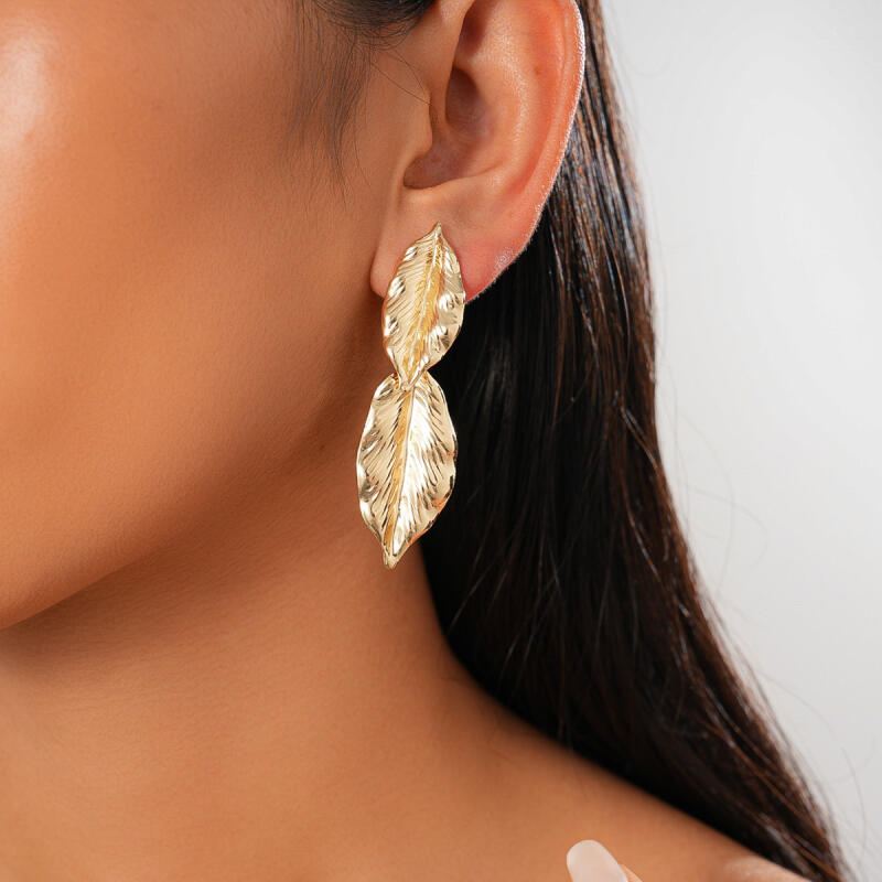 Metallic Double Leaf Texture Dangle Earrings for Women Ladies European and American Style Earrings Vacation Jewelry Accessories