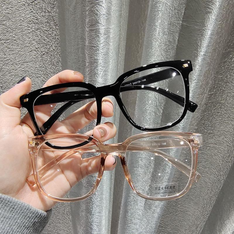 Classic Blue Light Blocking Glasses Unisex Square Frame Design Popular Glasses Versatile for Daily Use Female Male Plain Glasses