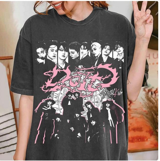Retro Stray Kids DOIT Shirt Straykids Doit Album Track List Shirt Unisex T-Shirt XL