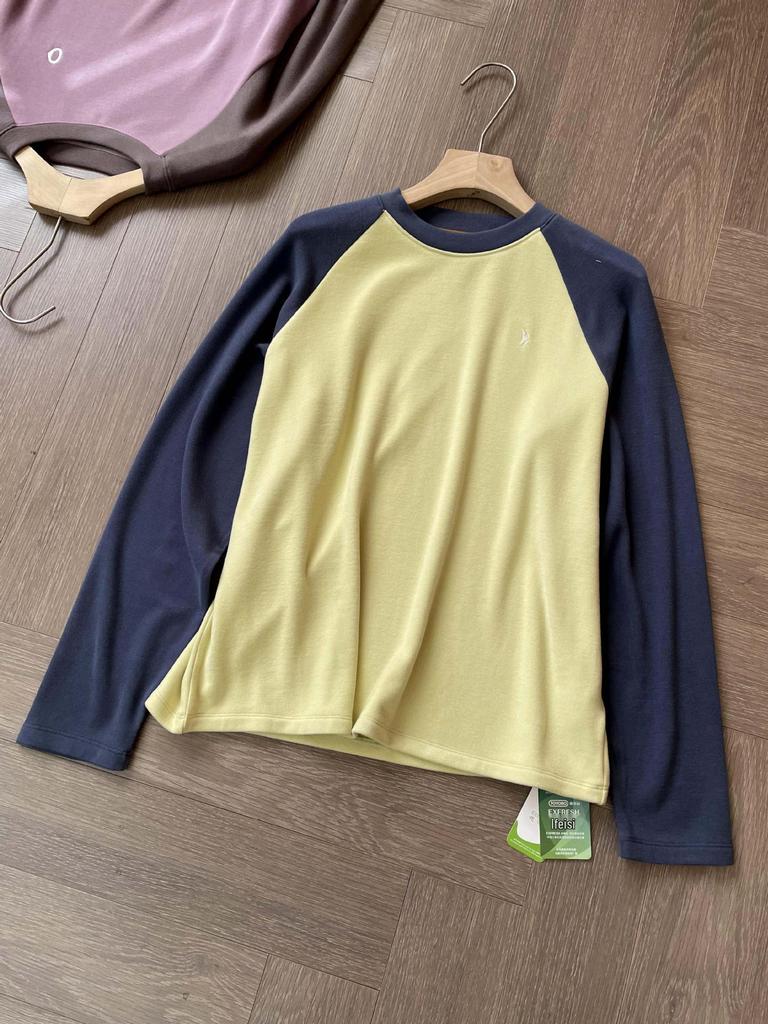 Color-Block Round Neck Long-Sleeved T-Shirt: Unique fabric, soft, durable, and comfortable!