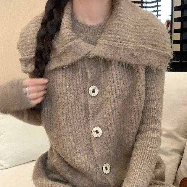 

Women s French-Style Sweater Set: Autumn/Winter High-Waist Wide-Leg Pants, Lapel Vest, and Knitwear Three-Piece Set. L (120-135 jin)