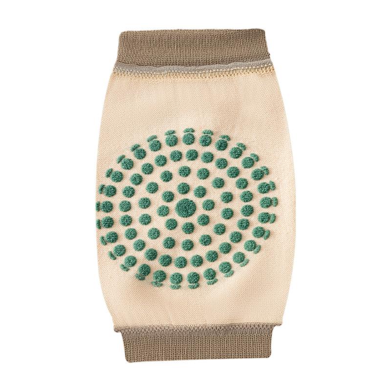 

In Summer, The Thin Mugwort Self-heating Knee Pads Keep The Knees Warm and Protect The Legs and Joints of Men, Women and The Elderly From Cold 1 pair