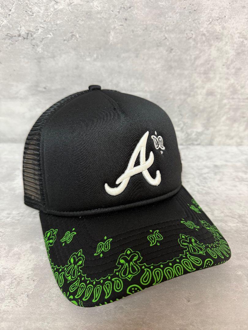 

[Б/У] Кепка тракер Newera Atlanta Braves с узором пейсли, снэпбэк