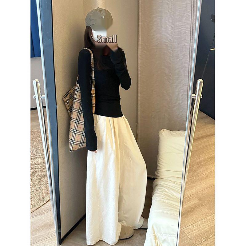 Black Slimming Long-Sleeve Women's T-Shirt, 2025 New Style for Autumn/Winter, Wear as Inner or Outer Layer.