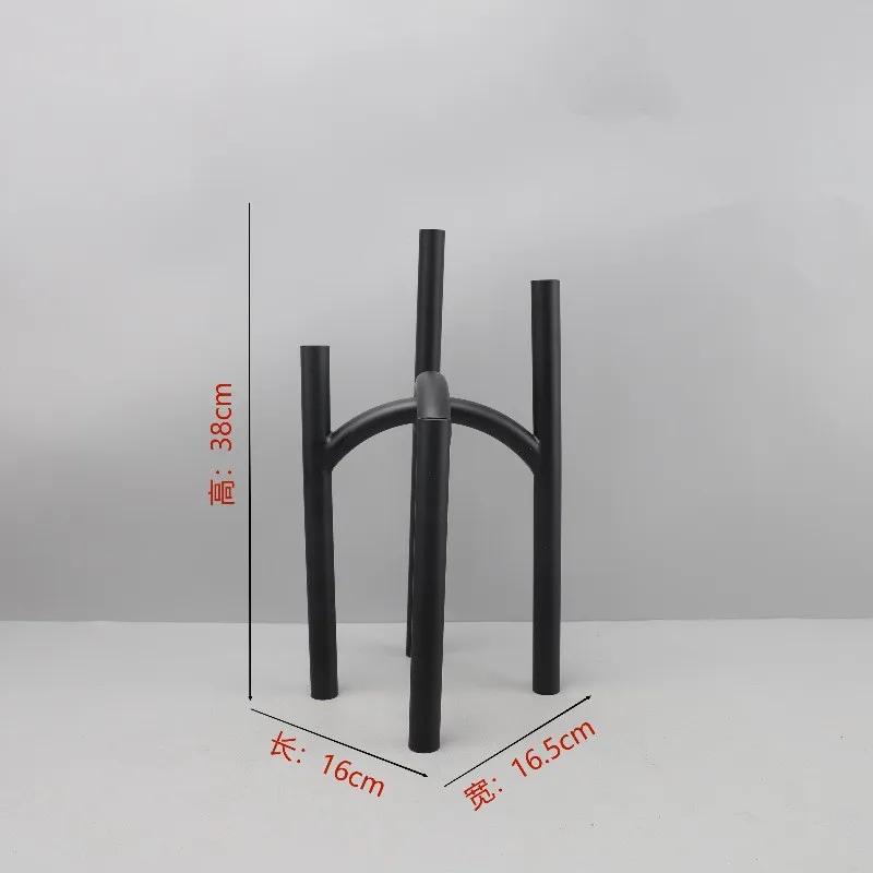 

Creative Black Geometric Metal Interwoven Candle Holder Decoration Ornament, Home Living Room Decoration, Candle Holder Holder