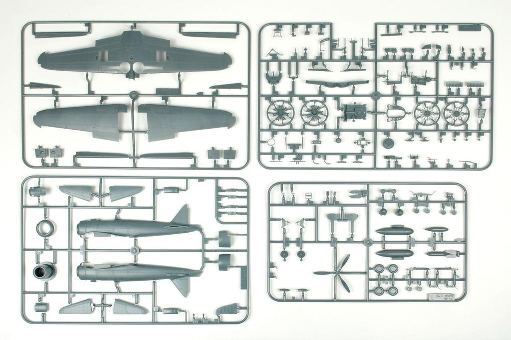 Platz 1/48 WWII Japanese Navy Zero Fighter Model 21, 1st Air Fleet, Pearl Harbor Attack, Plastic Model Kit, AE-42 (Airplane)