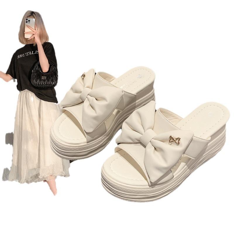 Sandaler for utenrikshandel med høy følelse damesommer vakre damesko sklisikre deodorantslippers 2025 nye