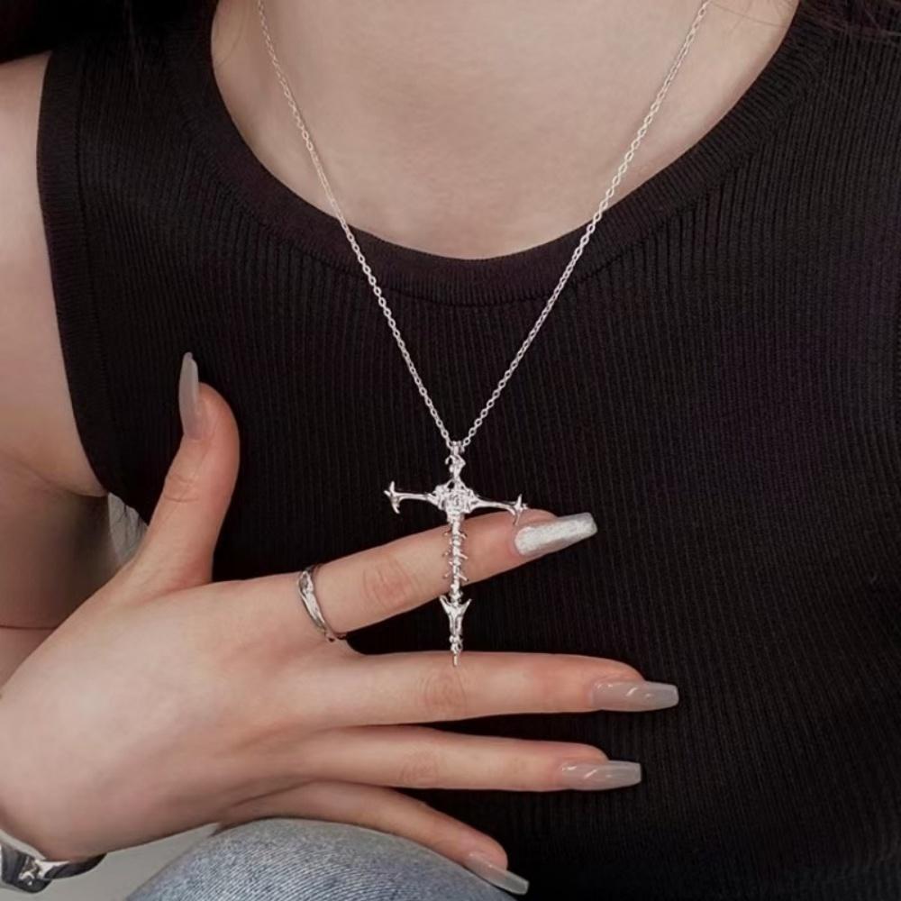 Retro Skeleton Black Pendant Necklace for Couples Double-Sided Punk Style Personalized Three-Dimensional Spine Cross Jewelry