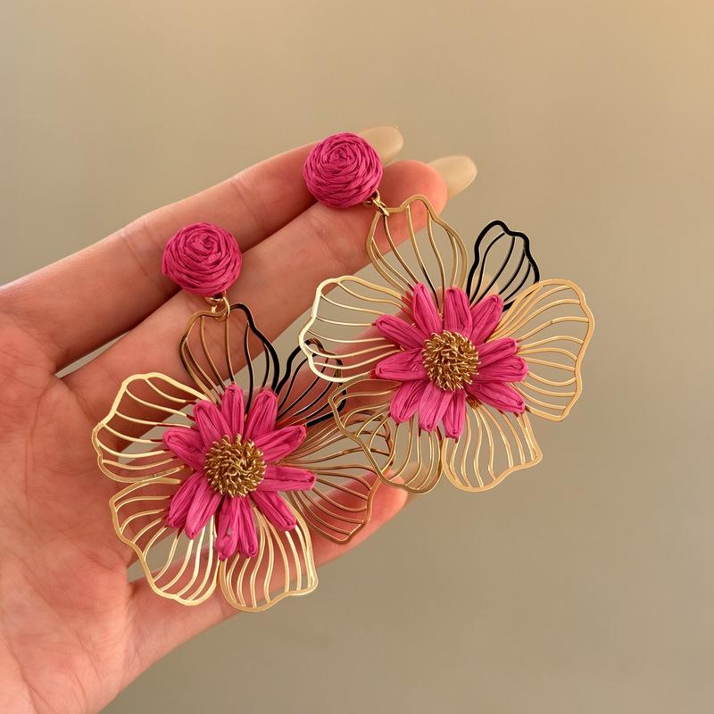 

Silver needle metal raffia flower pendant earrings vacation wind sweet small fresh stud earrings niche high-end earrings