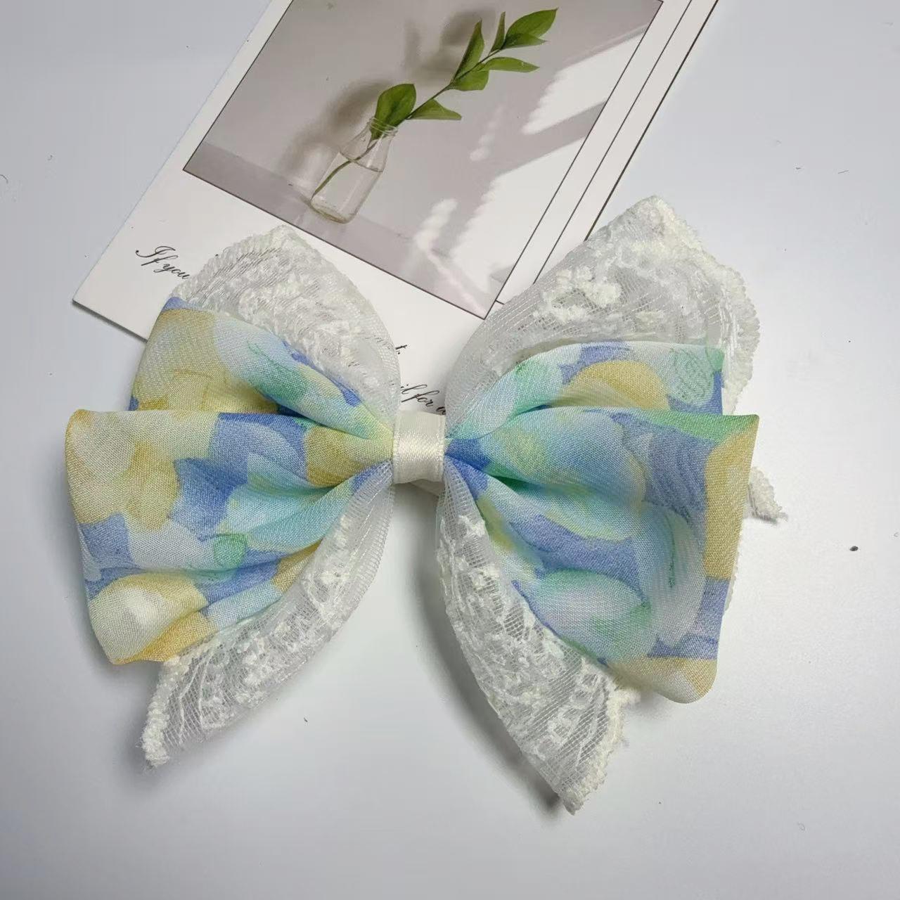 Oil Painting Style Lace Bow Spring Clip – 2026 Fashion Fresh Hair Accessory