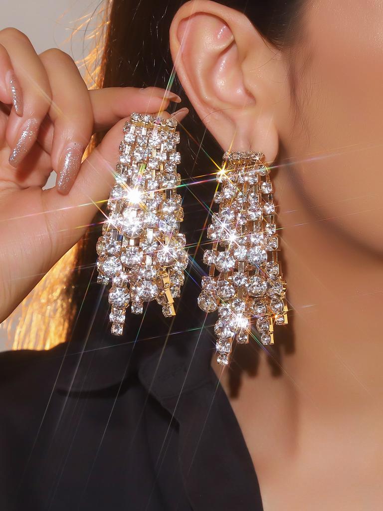 Oversized Fashion Claw Chain Luxury Shiny White Crystal Long Earrings Bridal Earrings Trendy Street Earrings
