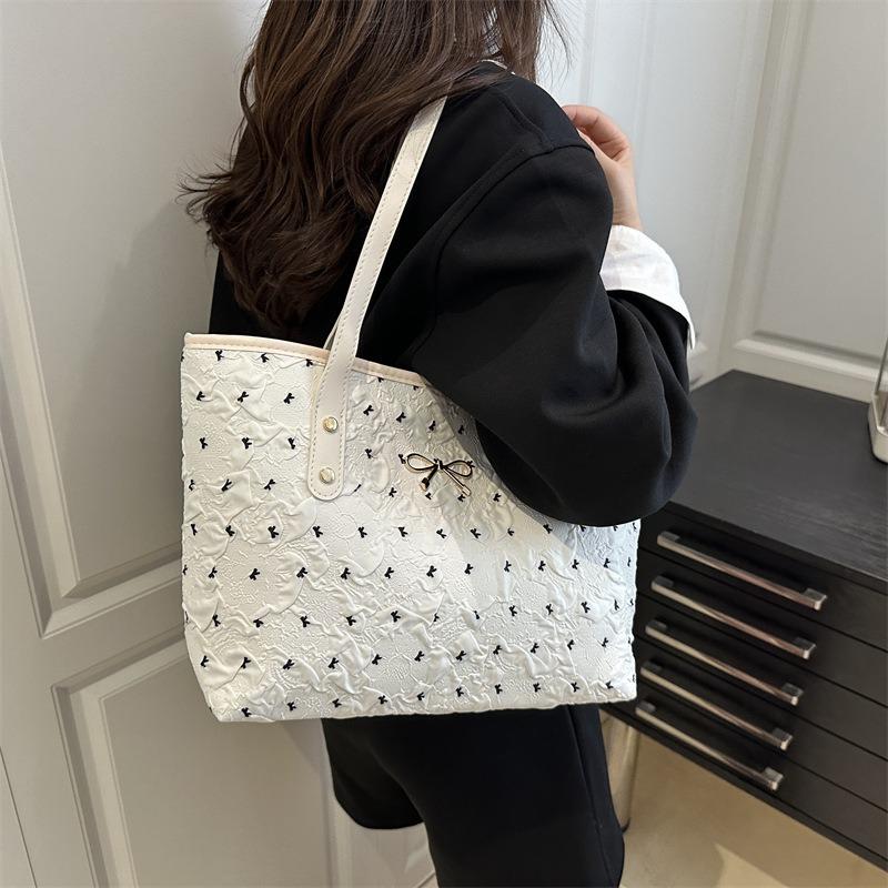 Large Capacity Women's Portable Tote Bag Summer Popular New Beautiful Bow Shoulder Armpit Bag
