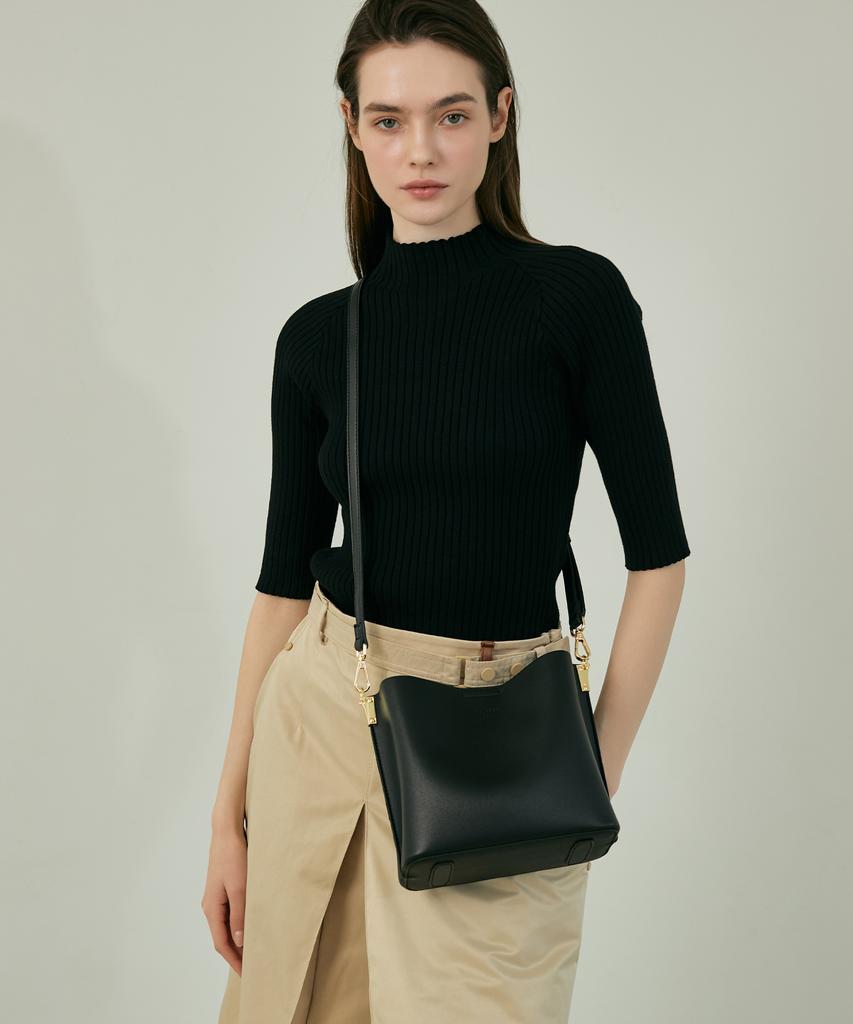 Mclanee 470 Garnel Shoulder And Crossbody Bag