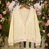 Cardigan Feminino Gola V Manga Longa Estilo Preguiçoso Oversized Suéter de Tricô com Ponto Trançado Estampa de Coração