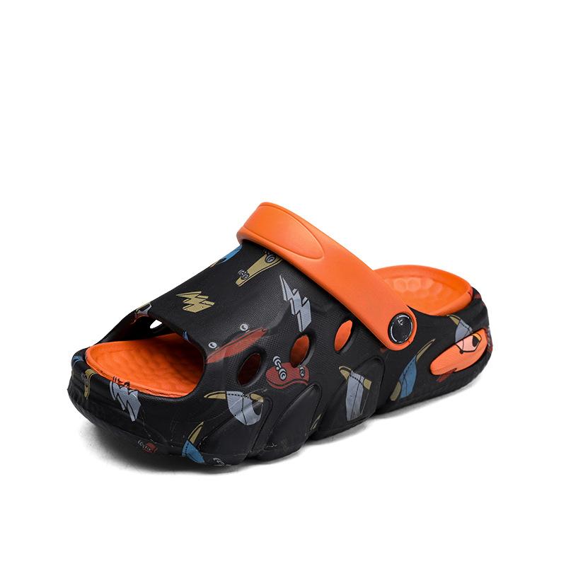 Children's slippers, boys and girls summer non-slip soft-soled sandals, outside wear, stepping on shit feeling two wear, baby thick bottom one-word