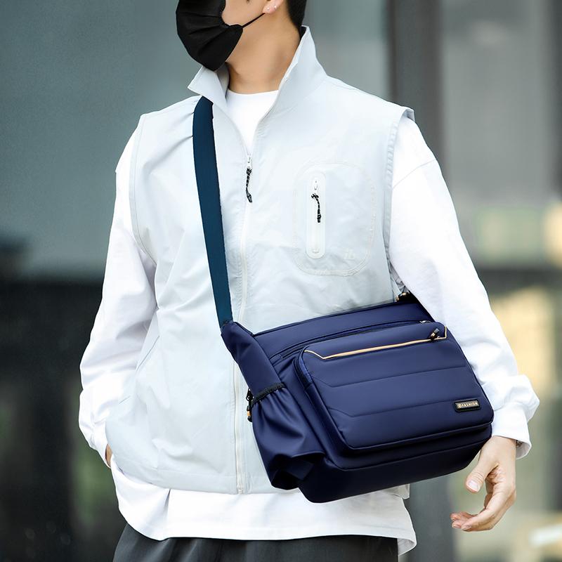Minimalist Men's Shoulder Bag Large Capacity Durable Men's Crossbody Bag Waterproof Nylon Multi-Compartment Casual Men's Bag
