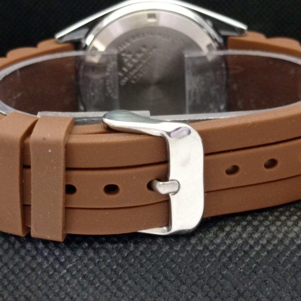 REFURBISHED VINTAGE SEIKO 5 AUTOMATIC JAPAN MENS D/D RED WATCH 593a-a311241-2