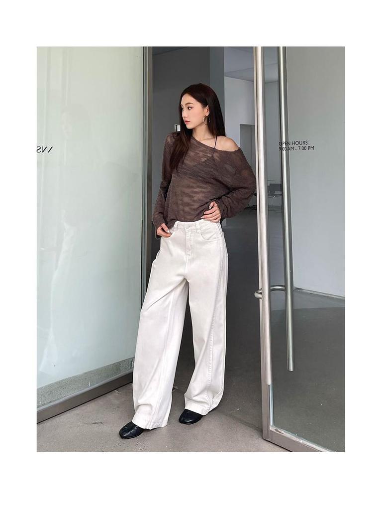 2025 Autumn/Winter Women's Off-White High-Waisted Retro Wide-Leg Jeans: Loose, Slimming, Floor-Length Straight-Leg Trousers.