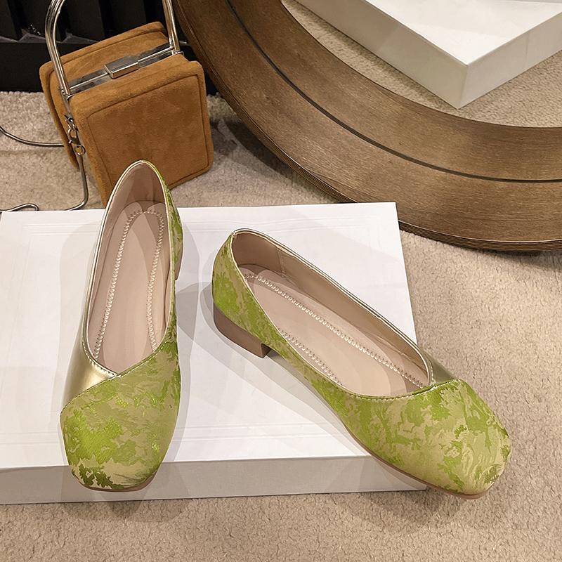 Damenschuhe 2024 Heißer Verkauf Flache Damen-High Heels Mode Farbabstimmung Tägliche Pumps Damen Neue Eckige Zehenpartie Heels Damenzapatos