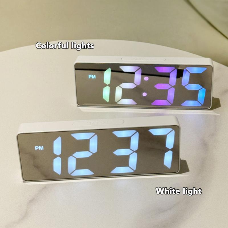 Digitální LED budík Zrcadlový USB Baterie Duální napájení 2 úrovně Nastavitelný jas Stolní hodiny Na cesty do kanceláře