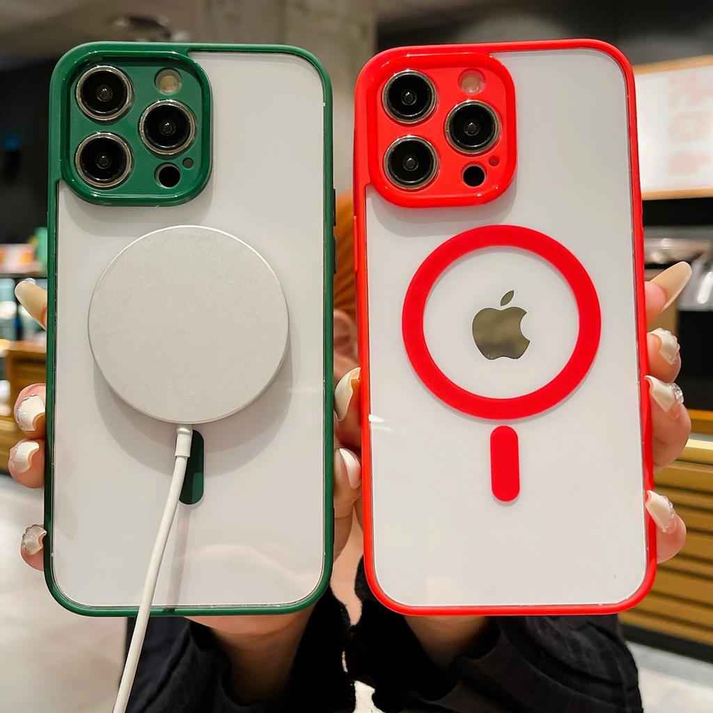 The IPhone16's Fine-hole Acrylic Frosted Case Is Suitable for The Apple 15 Magnetic Phone Case 14promax and Is Shock-resistant