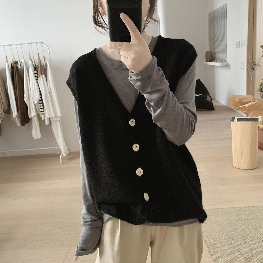 Women's Korean Style Collar Knit Vest - Sleeveless, Loose-Fit, Slimming Cardigan for Spring and Autumn