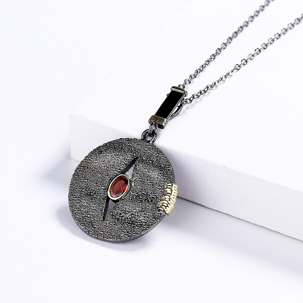 Retro Black Necklace for Women's Exaggerated Disc Inlaid Red Zircon Pendant Necklace Party Jewelry Sweater Chain