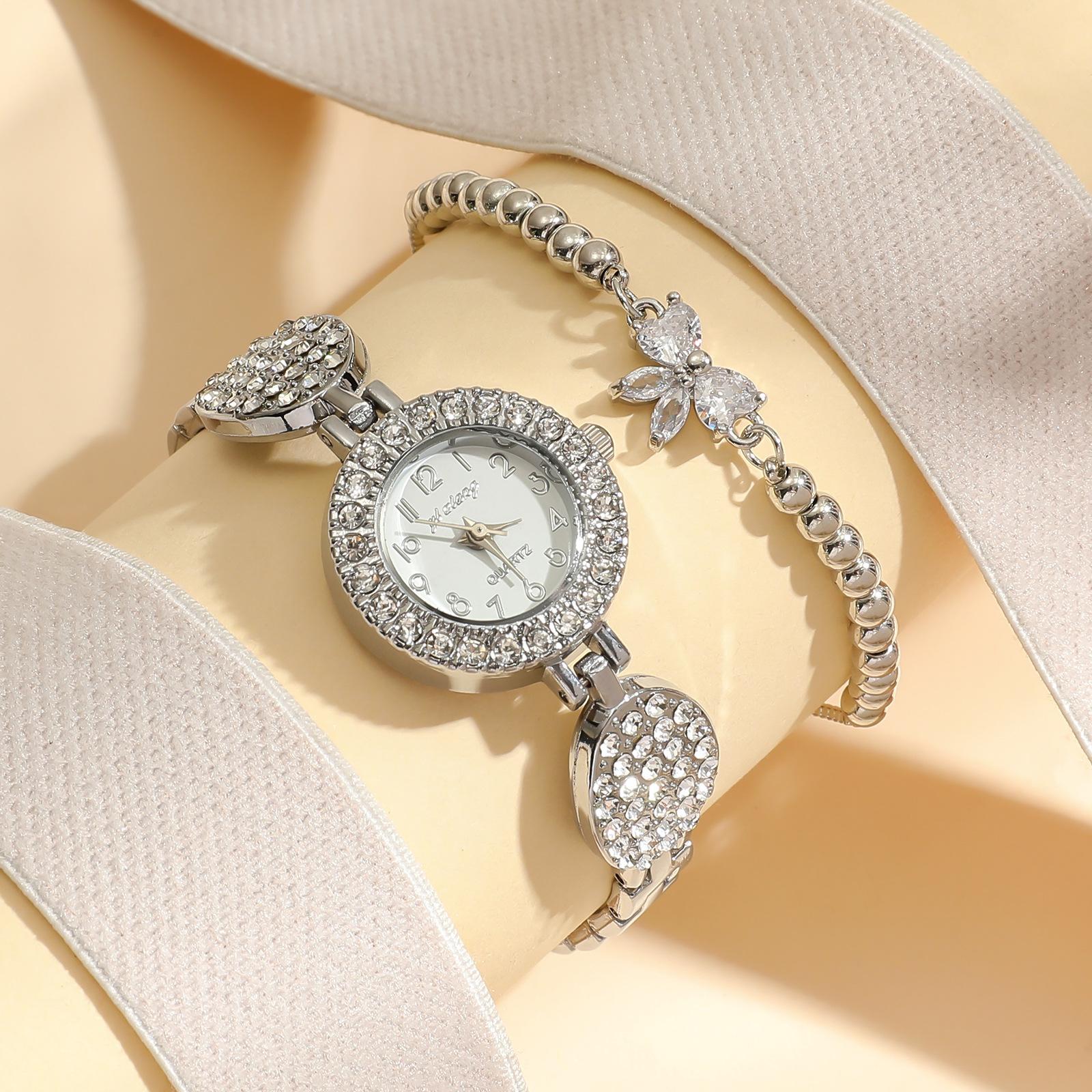 

Женские маленькие круглые кварцевые часы со стальным ремешком и инкрустацией бриллиантами + комплект украшений