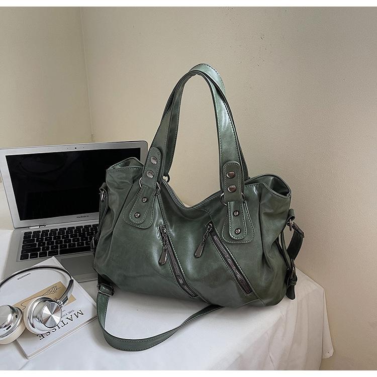 

Retro bag women s large capacity 2025 new shoulder messenger bag simple casual tote large bag commuter bag зелёный