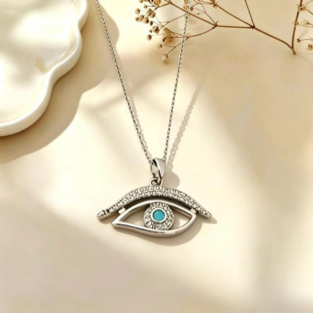 Women's Fashion Devil's Eye Pendant Necklace: Diamond-Encrusted Zircon Collarbone Chain