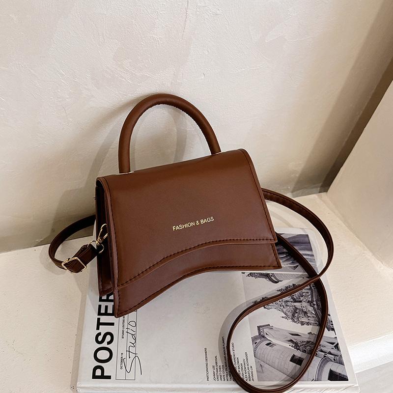 Korean version of foreign style retro ins style trend small square bag women's simple fashion solid color casual light luxury messenger bag