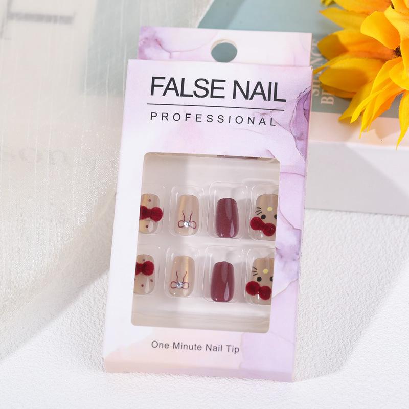 Handmade Student Style Wearable Nail Tips - Fresh, Cute, Detachable, Short Oval Design for 2026