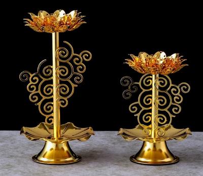 Opfertisch, Glückswolken-Kerzenhalter, Lampenständer-Dekoration, Butterlampenhalter-Dekoration, Buddhistische Tempelgeräte