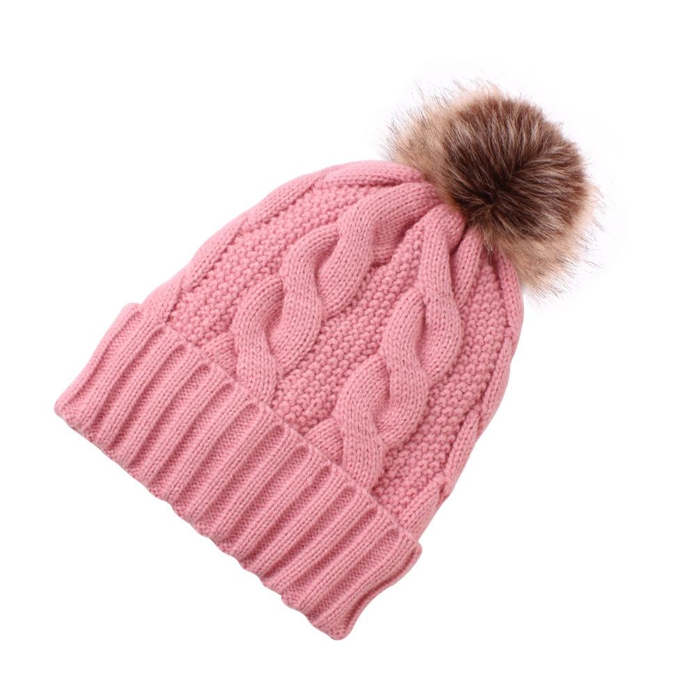 Dámská podzimní zimní jednobarevná plyšová teplá čepice ze zesílené vlny