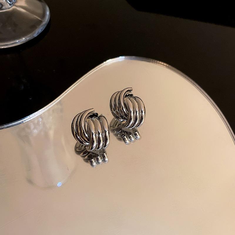 Korean Fashion Minimalist Stud Earring Circle Exaggerated Earrings For Women   Earings Brincos Fashion Jewelry